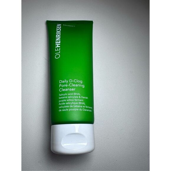 OLEHENRIKSEN Daily D-Clog Pore-Clearing Cleanser - Picture 1 of 4